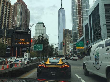 Como se siente manejar un carro de 1.6 millones alrededor de New York , el McLaren P1