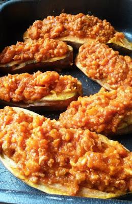 Boniatos Rellenos de Boloñesa de Pollo Boniatos Rellenos de Boloñesa de Pollo