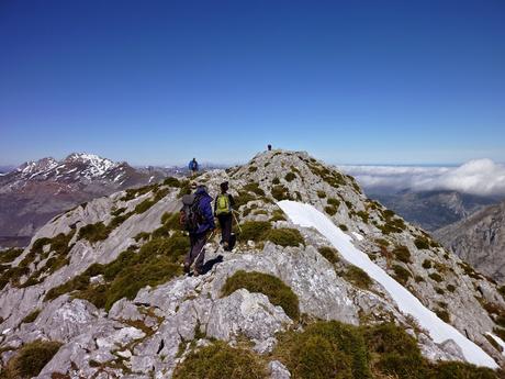 CUETO AGERO, FONTANILLA Y CUEVA CILOÑA CUETO AGERO, FONTANILLA Y CUEVA CILOÑA