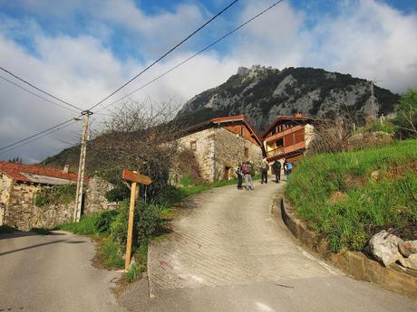 CUETO AGERO, FONTANILLA Y CUEVA CILOÑA CUETO AGERO, FONTANILLA Y CUEVA CILOÑA
