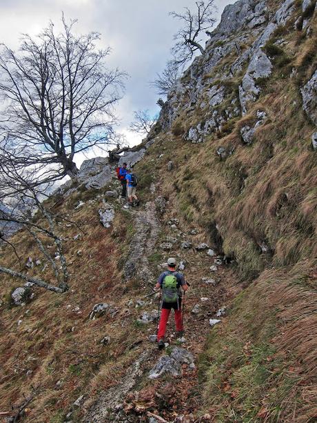 CUETO AGERO, FONTANILLA Y CUEVA CILOÑA CUETO AGERO, FONTANILLA Y CUEVA CILOÑA