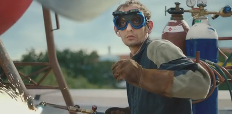 JBL presenta accidentes por el #CordFail JBL presenta accidentes por el #CordFail