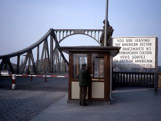GLIENICKE: EL PUENTE DE LOS ESPÍAS GLIENICKE: EL PUENTE DE LOS ESPÍAS