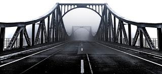 GLIENICKE: EL PUENTE DE LOS ESPÍAS GLIENICKE: EL PUENTE DE LOS ESPÍAS