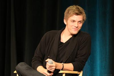 El hermoso y joven, Jake Abel, cumple 28 años