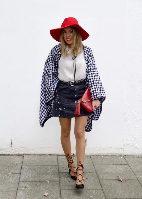 Houndstooth print cape Houndstooth print cape