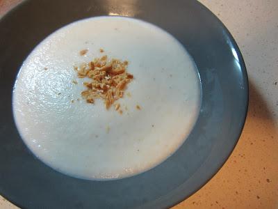 CREMA DE COLIFLOR, LECHE DE COCO Y ALMENDRAS CON ORGANIZADOS.ES