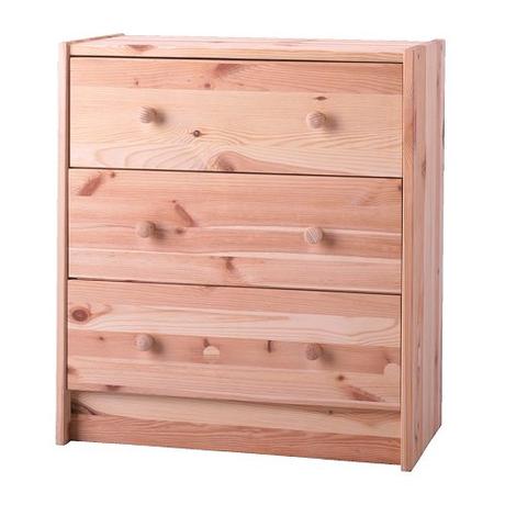 RAST Cómoda de 3 cajones IKEA Es de madera maciza, un material natural bonito y resistente.