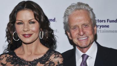 Zeta-Jones y Douglas, celebran 15 años juntos