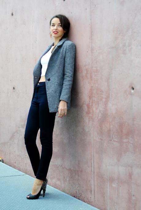 LOOK CON CROP TOP LOOK CON CROP TOP