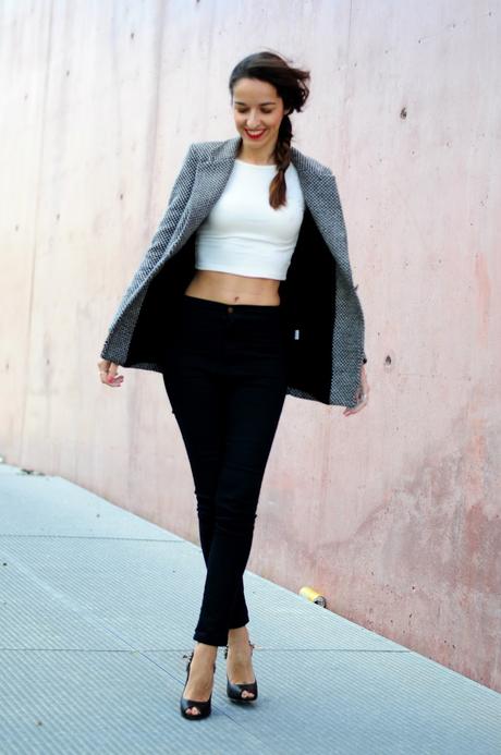 LOOK CON CROP TOP LOOK CON CROP TOP