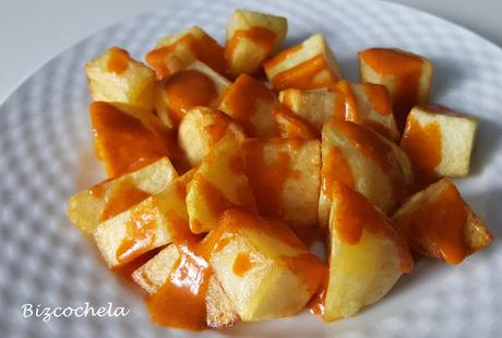 PATATAS BRAVAS ( SIN TOMATE ) PATATAS BRAVAS ( SIN TOMATE )