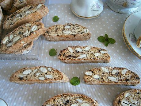 Biscottis de Almendras, Naranja confitada y Chocolate Biscottis de Almendras, Naranja confitada y Chocolate