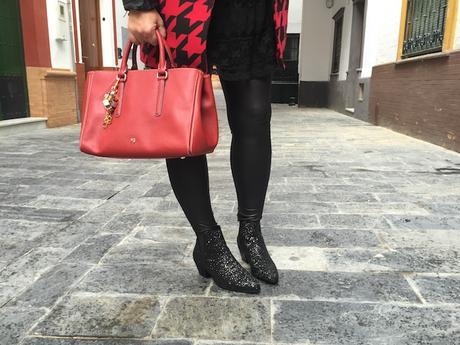 Red houndstooth