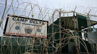 Obama, cierre Guantánamo y devuélvaselo a Cuba