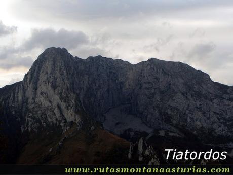 Ruta Bosque de Peloño: Vista del Tiatordos