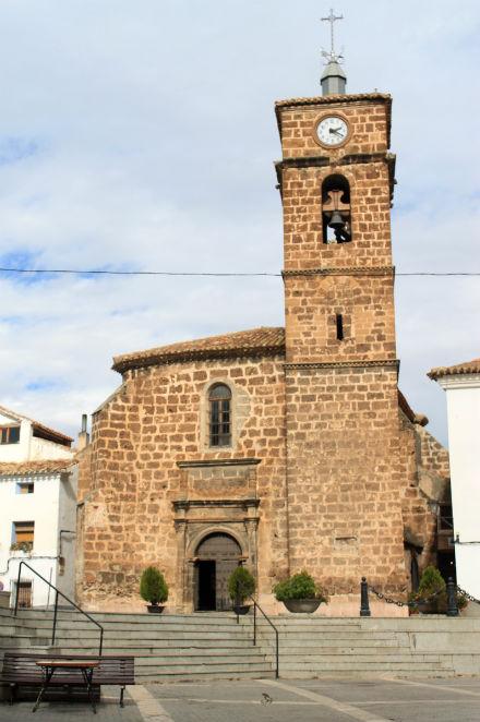 Seis motivos para viajar a la Sierra del Segura iglesiaLetur