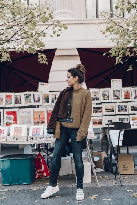 Museum_Mile-Faux_Fur_Jacket-Guess_Jeans-Sneakers-Outfit-Street_Style-NY_New_York-36