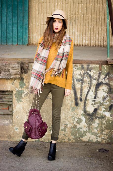 Mustard And Khaki jersey mostaza