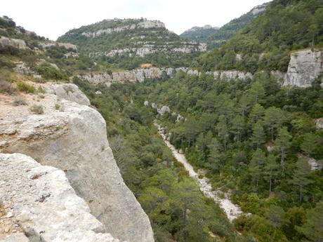 Ruta al Toll de l'ou desde Ulldemolins