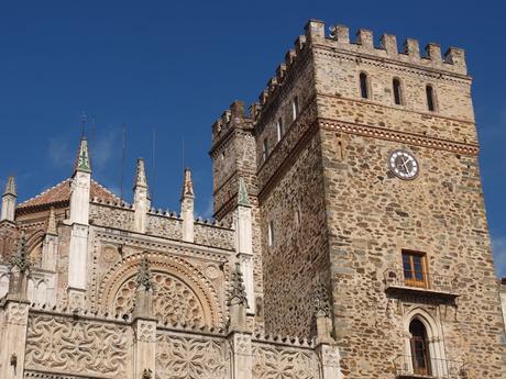 Ruta en moto desde Toledo hasta Guadalupe pasando por el estrecho de la Peña.