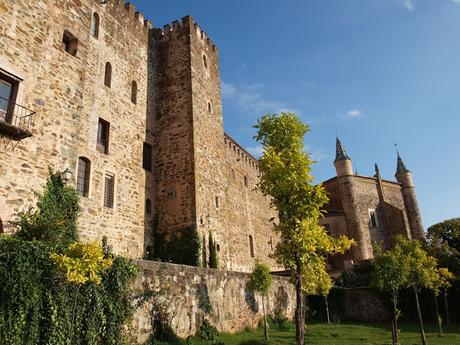 Ruta en moto desde Toledo hasta Guadalupe pasando por el estrecho de la Peña.