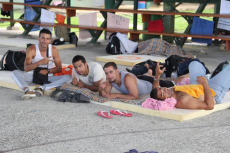Costa Rica aclara que no deportará a migrantes hacia Cuba cubanos costa rica