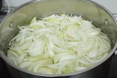 Tosta de cebolla caramelizada casera para asaltablog Tosta de cebolla caramelizada casera para asaltablog