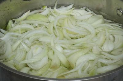 Tosta de cebolla caramelizada casera para asaltablog Tosta de cebolla caramelizada casera para asaltablog