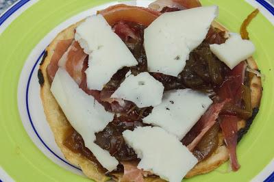 Tosta de cebolla caramelizada casera para asaltablog Tosta de cebolla caramelizada casera para asaltablog