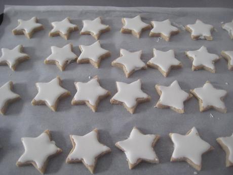 ESTRELLAS DE CANELA (ZIMTSTERNE) ESTRELLAS DE CANELA (ZIMTSTERNE)