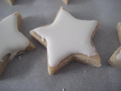 ESTRELLAS DE CANELA (ZIMTSTERNE) ESTRELLAS DE CANELA (ZIMTSTERNE)