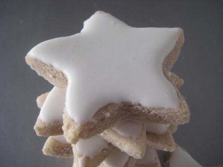 ESTRELLAS DE CANELA (ZIMTSTERNE) ESTRELLAS DE CANELA (ZIMTSTERNE)