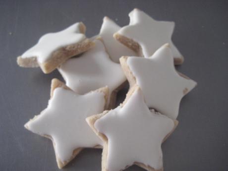 ESTRELLAS DE CANELA (ZIMTSTERNE) ESTRELLAS DE CANELA (ZIMTSTERNE)