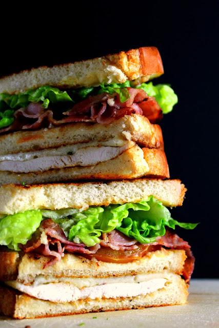 Sandwich Club [Reproduciendo a los clásicos en el #Asaltablogs]
