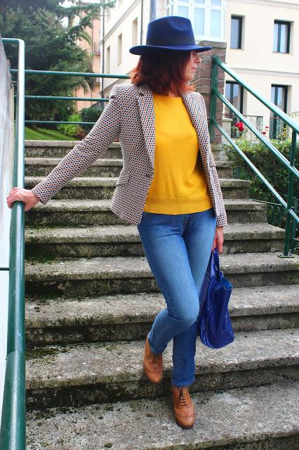 MIS LOOKS - JEANS Y BLAZIER