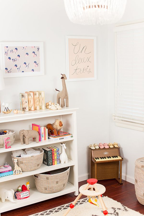 quedamos en una habitación infantil quedamos en una habitación infantil