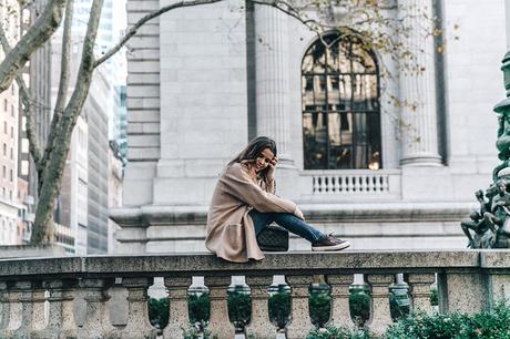 Manhattan-Beige_Cardigan_ASOS-Ripped_Jeans-Billabong_Tee-Superga_Sneakers-Outfit-StreetSTyle-Collage_Vintage-NY-67