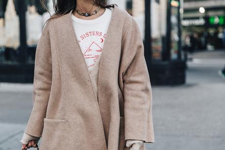 Manhattan-Beige_Cardigan_ASOS-Ripped_Jeans-Billabong_Tee-Superga_Sneakers-Outfit-StreetSTyle-Collage_Vintage-NY-59