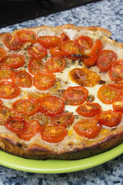 Quiché de pera, mozarella y cherrys Quiché de pera, mozarella y cherrys