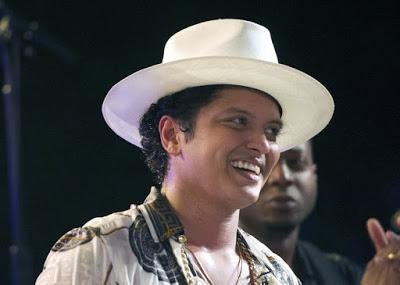 Bruno Mars vendió su residencia de Hollywood Hills