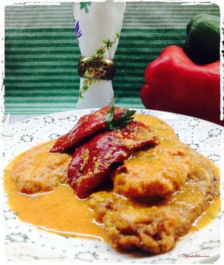 Lomo con pimientos del piquillo en salsa roja Lomo con pimientos del piquillo en salsa roja 3