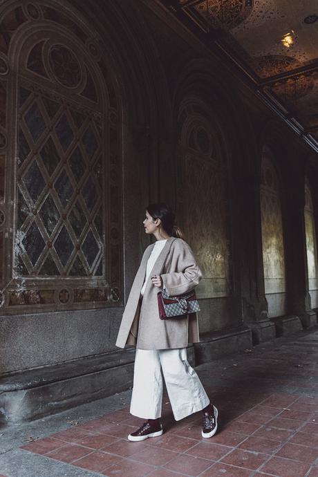 Central Park Central_Park-Beige_Coact-Gucci_Bag-Superga_Sneakers-Culottes-Nude_Outfit-Collage_Vintage-Street_Style-37
