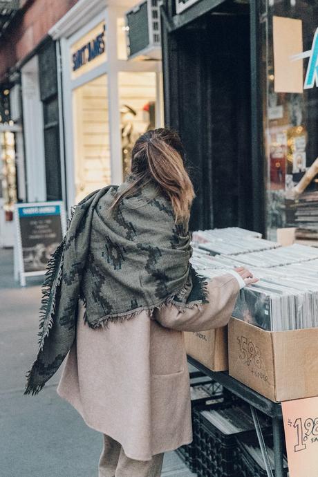 Bleecker St New_York-NYC-Collage_Vintage-Aritzia-Scarf-Masculine_Trousers-Superga_Sneakers-Outfit-Look_of_the_Day-Street_Style-32