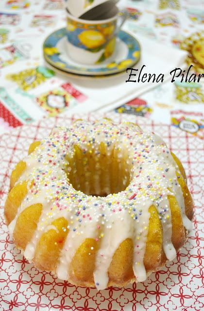 Porque a los 25 se llega mejor con una chispita de ron... Bundt cake muy alcoholizado Porque a los 25 se llega mejor con una chispita de ron... Bundt cake muy alcoholizado