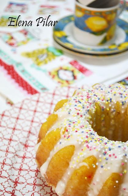 Porque a los 25 se llega mejor con una chispita de ron... Bundt cake muy alcoholizado Porque a los 25 se llega mejor con una chispita de ron... Bundt cake muy alcoholizado