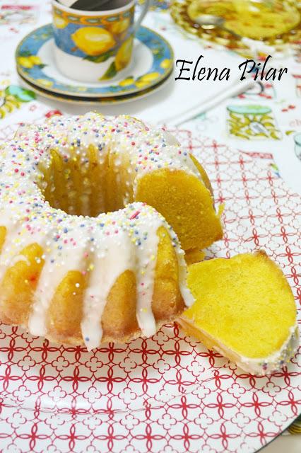 Porque a los 25 se llega mejor con una chispita de ron... Bundt cake muy alcoholizado Porque a los 25 se llega mejor con una chispita de ron... Bundt cake muy alcoholizado