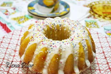 Porque a los 25 se llega mejor con una chispita de ron... Bundt cake muy alcoholizado Porque a los 25 se llega mejor con una chispita de ron... Bundt cake muy alcoholizado