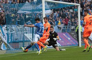 A golpes de ritmo y de fe A golpes de ritmo y de fe