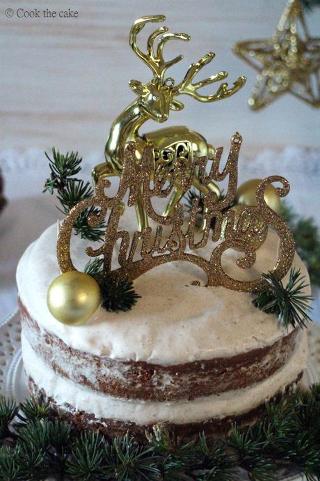 Naked cake de pan de jengibre con frosting de queso crema y canela Naked cake de pan de jengibre con frosting de queso crema y canela